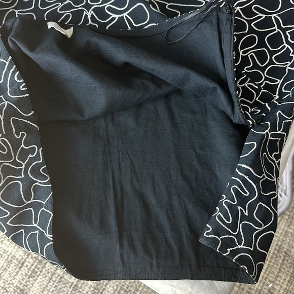 SNAK Embroidered A-Line Floral Mini Skirt - Picture 6 of 9